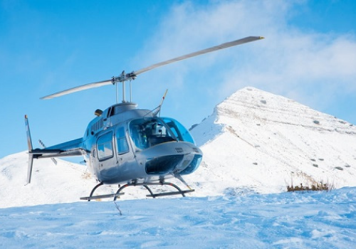 helicoptère en montagne